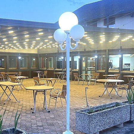 Contact Hotel Arc-En-Ciel - Reouverture - Entierement Renove Мюлуз Екстериор снимка
