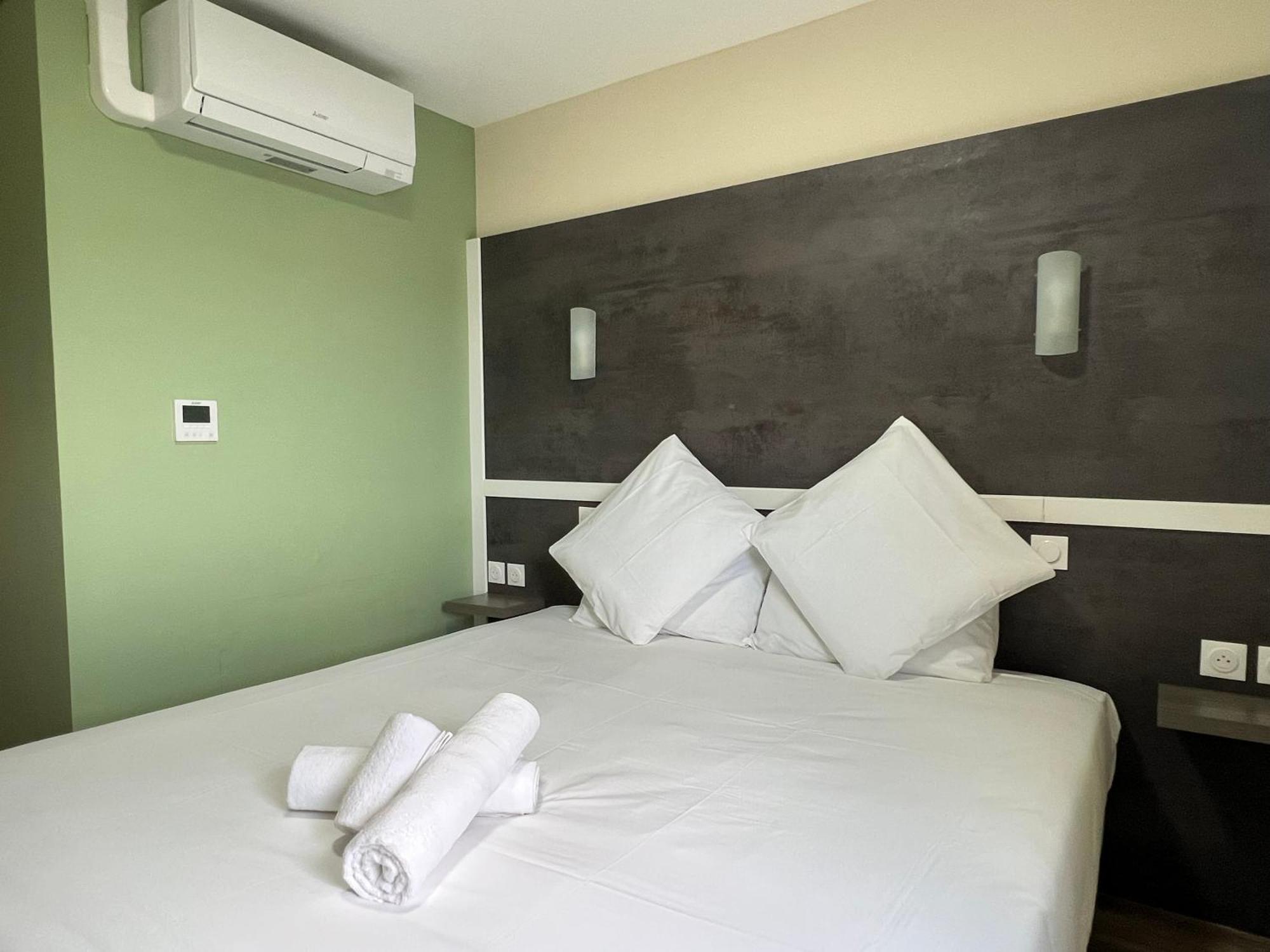 Contact Hotel Arc-En-Ciel - Reouverture - Entierement Renove Мюлуз Екстериор снимка