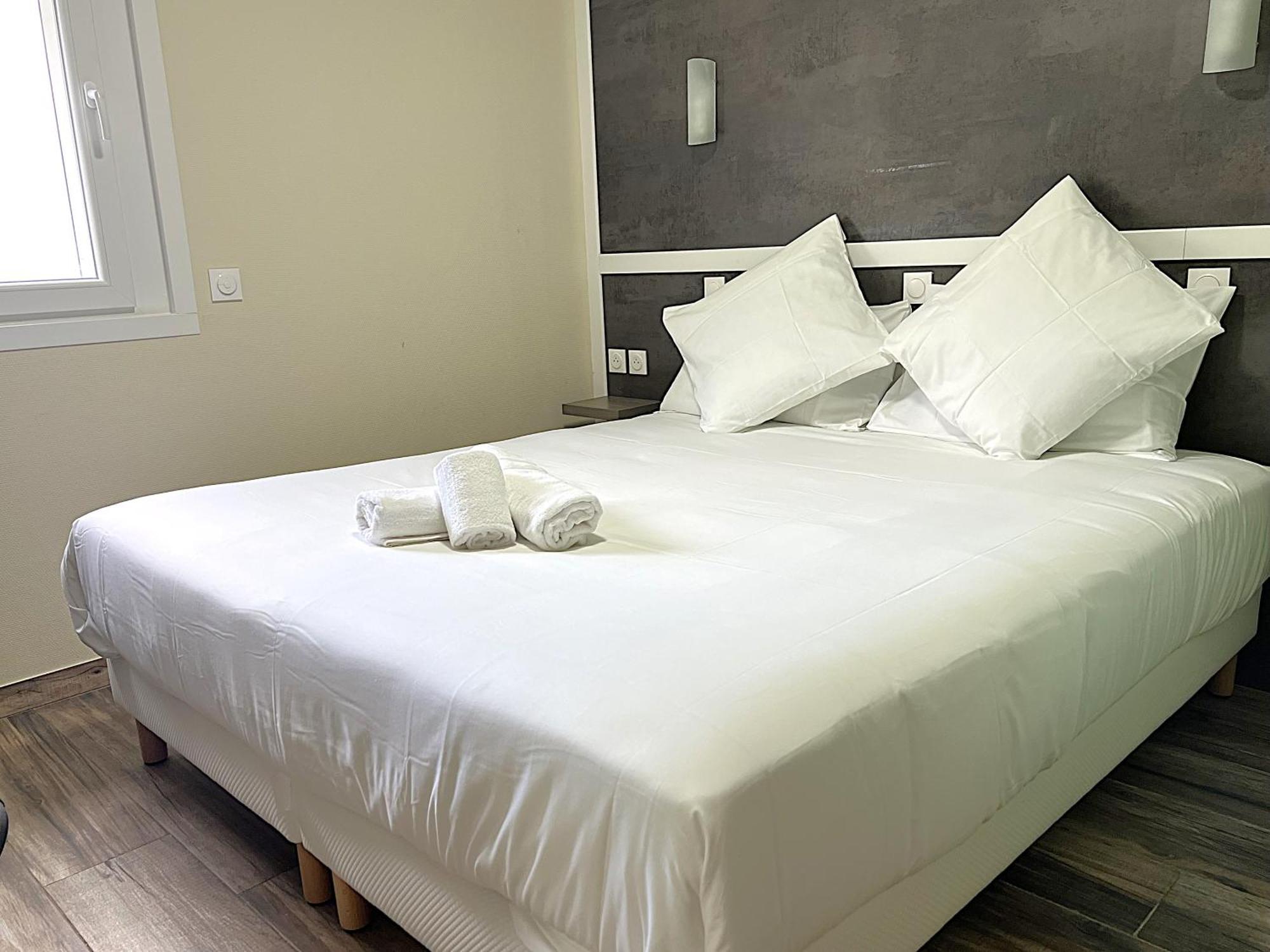 Contact Hotel Arc-En-Ciel - Reouverture - Entierement Renove Мюлуз Екстериор снимка